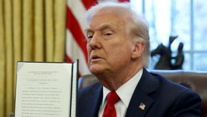 Trump anuncia aranzels del 25% a tots els cotxes no fabricats als EUA