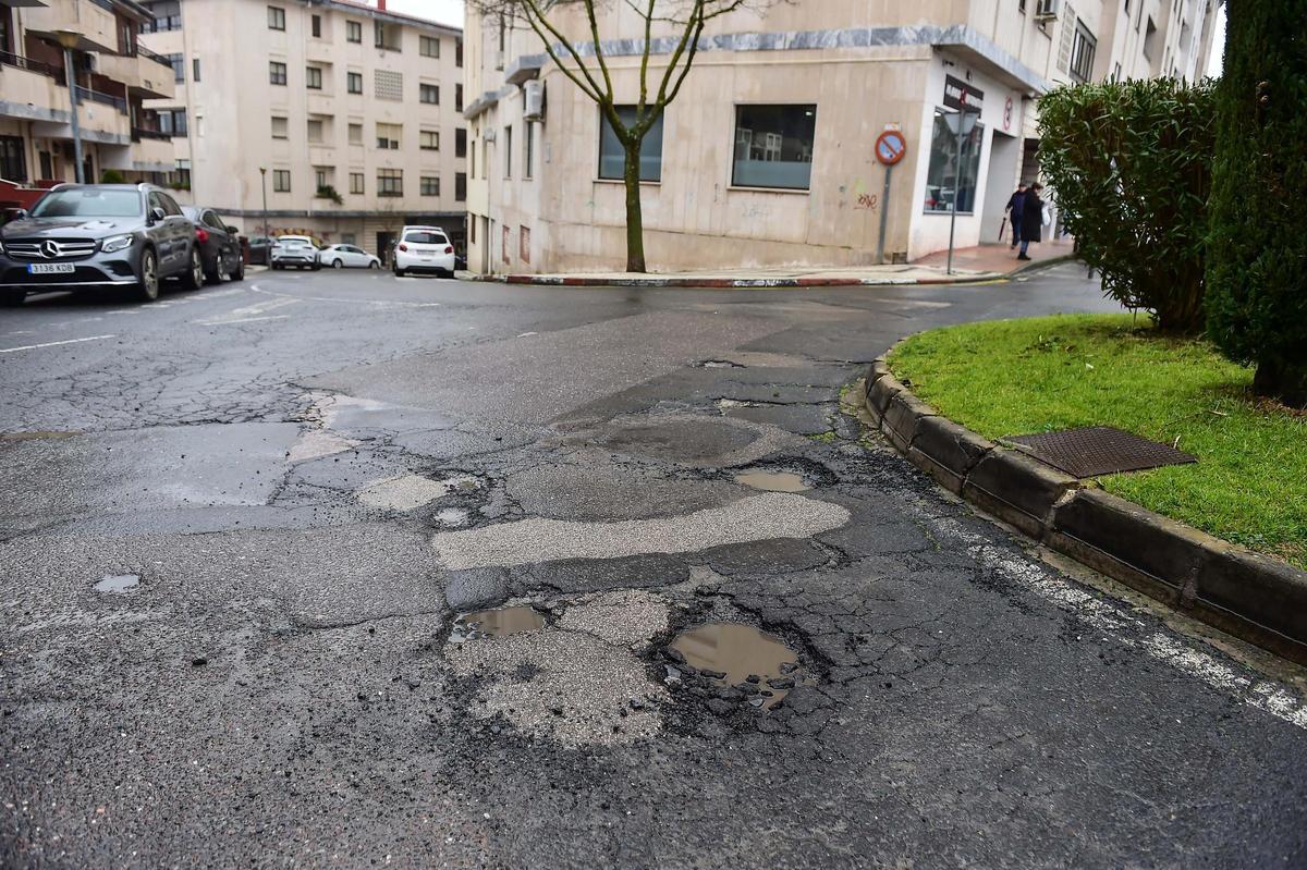 Fotogalería | Baches cada vez más profundos en Plasencia