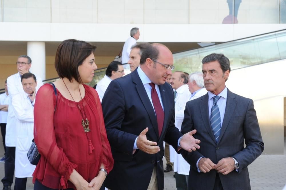 El ministro Alonso visita La Arrixaca