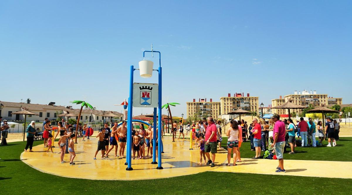 Este es el pueblo de Sevilla que ha abierto su propio parque acuático público y gratuito