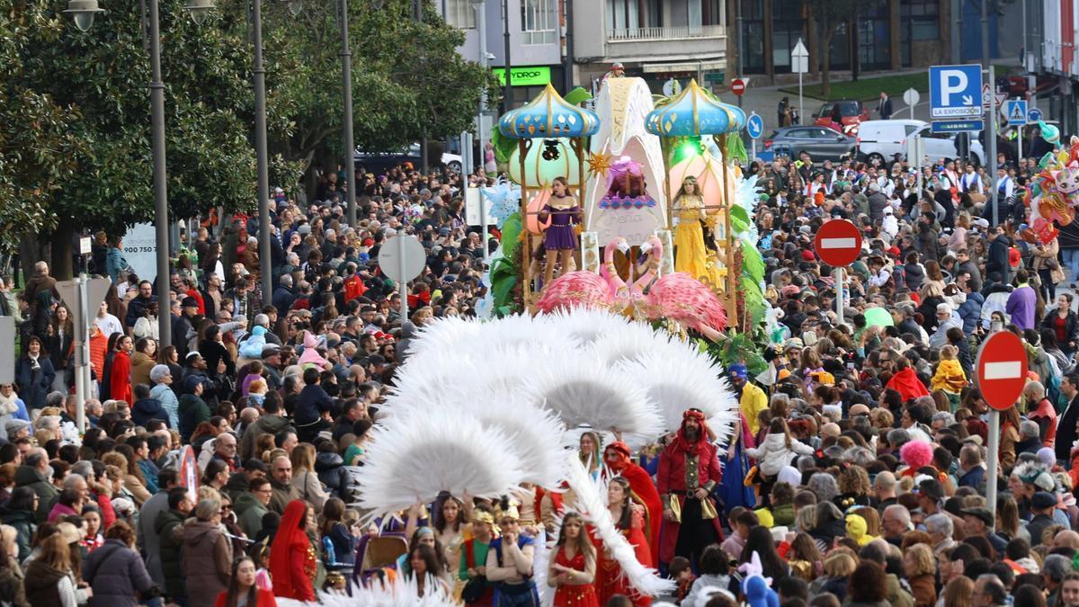 En imágenes: El desfile de Antroxu de Avilés
