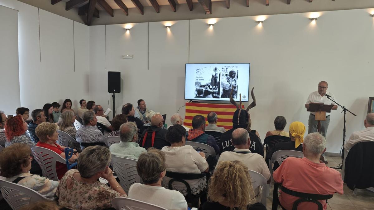 FOTOS | Sant Joan nombra Hijo Predilecto a Carles Costa