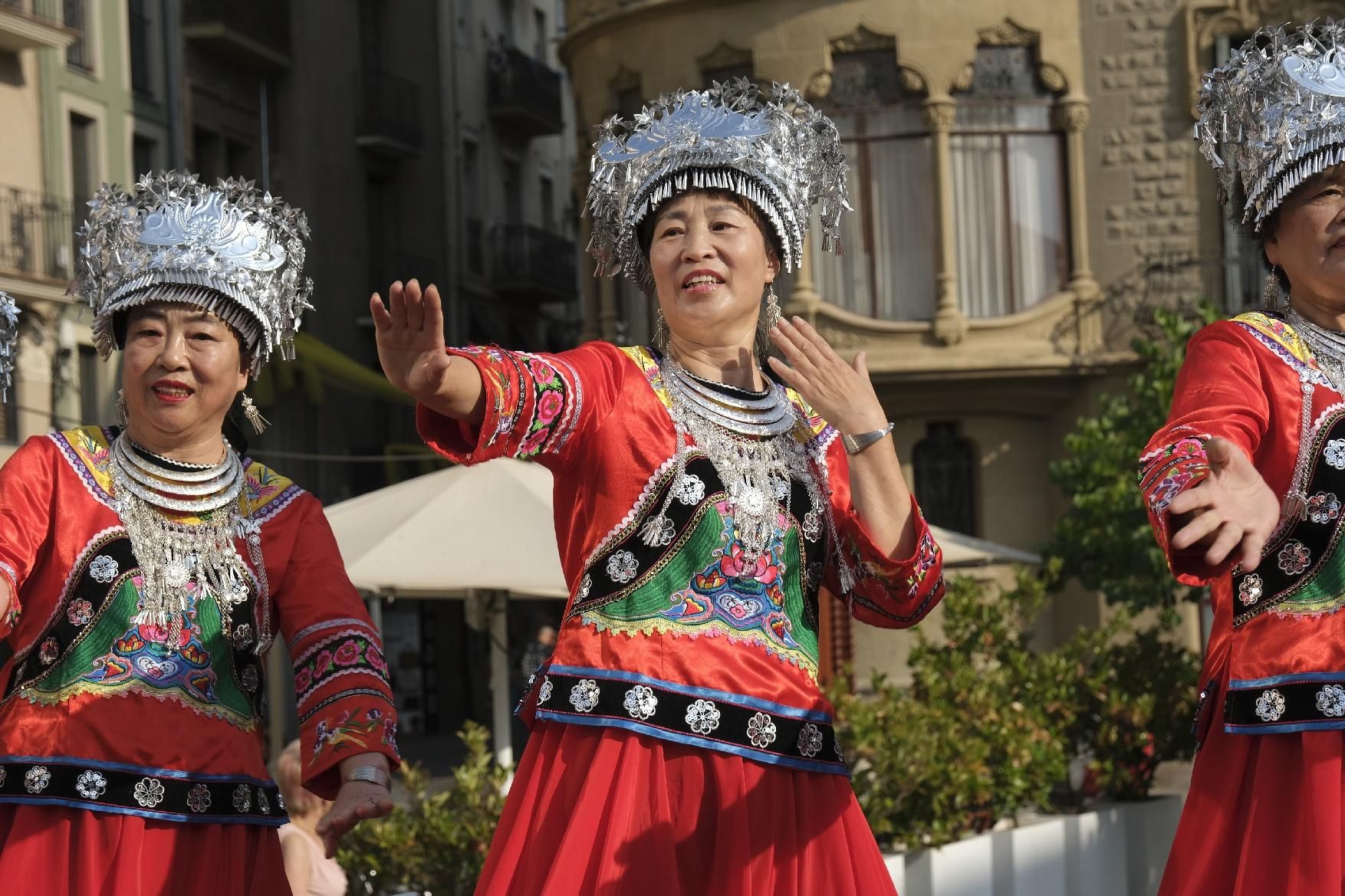 Manresa presumeix d'interculturalitat a Sant Domènec