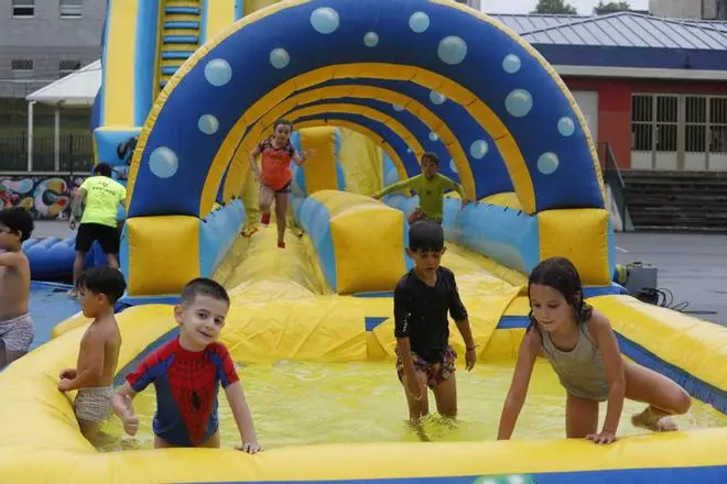 EN IMÁGENES: Abre la zona gastro y el ferial de atracciones de San Agustín en Avilés