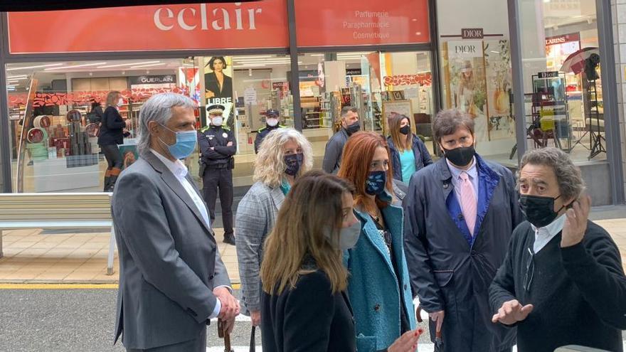 La Jonquera transmet a la Generalitat l&#039;&quot;alarmant&quot; situació per al comerç pel tancament de la frontera