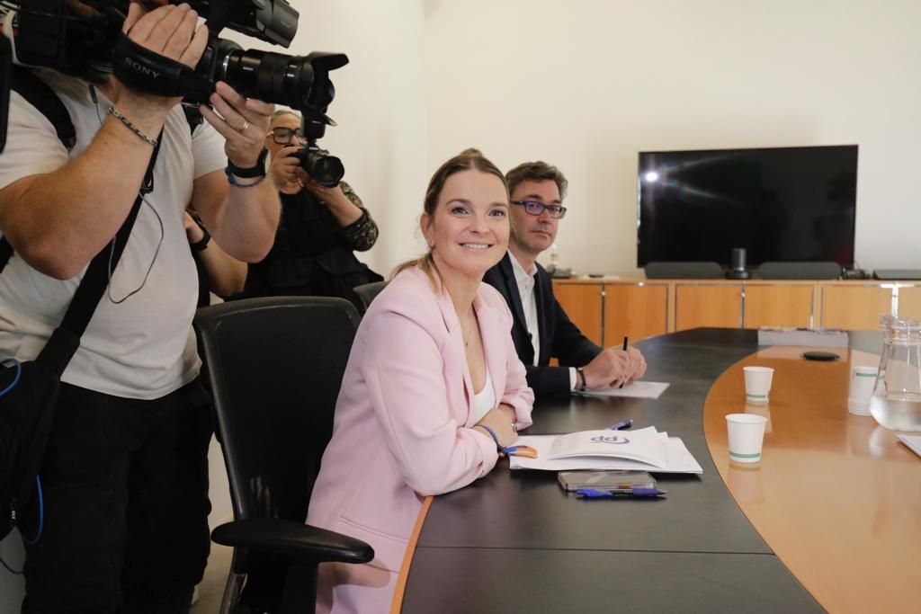 Vox no descarta la abstención para nombrar a Prohens presidenta de Balears pero advierte que no "regalarán" sus votos