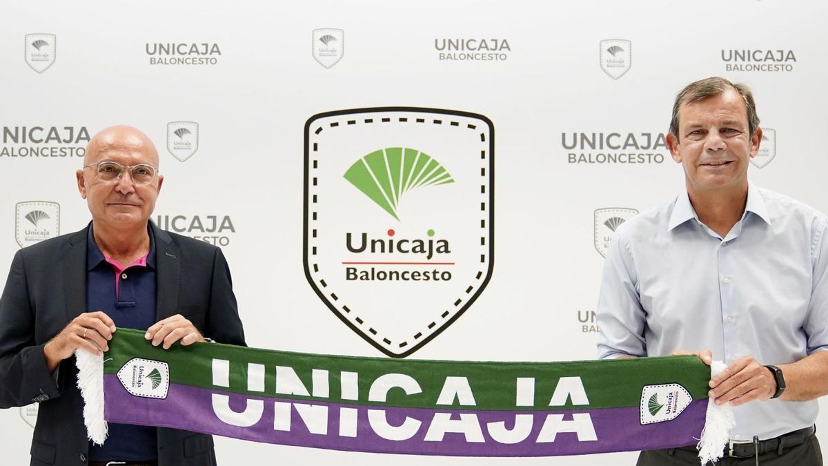 López Nieto y Juanma Rodríguez, en la presentación del director deportivo, hace ahora un año.