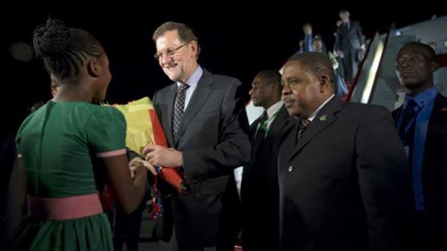 Rajoy se reúne en Guinea con el dictador Obiang