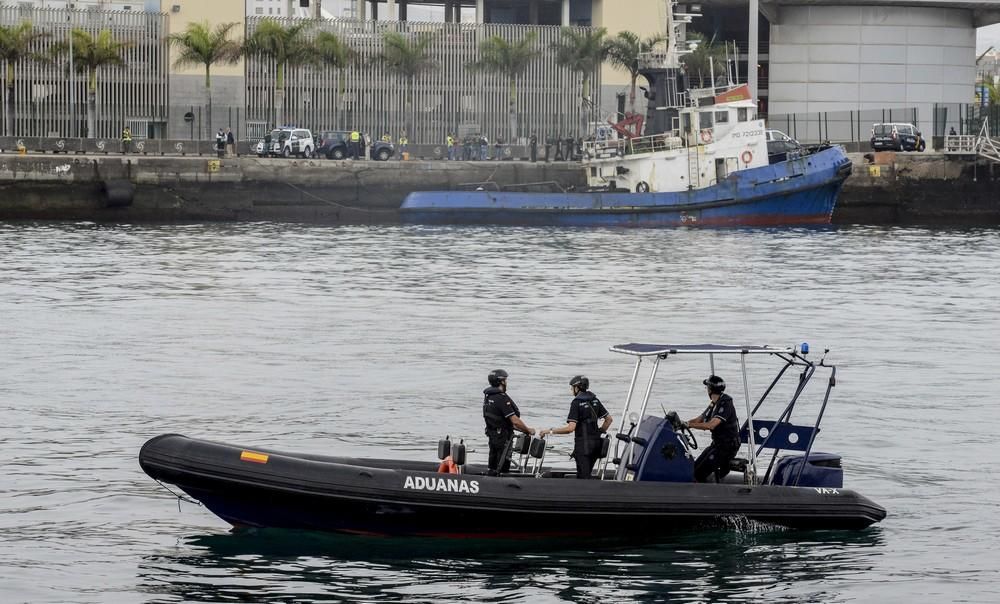 Llega el barco de la droga de Charlín