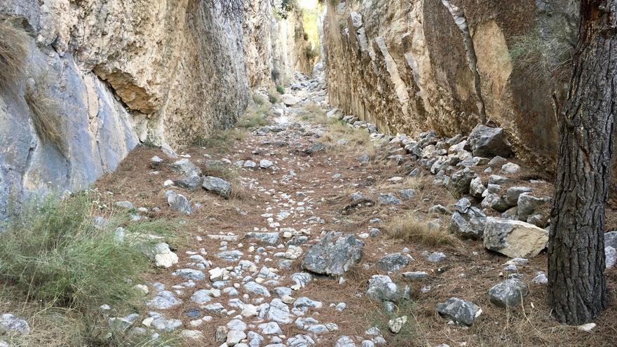 El Carrerón: Un desfiladero en el camino histórico de Ricote a Andalucía