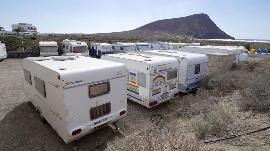 Camping Montaña Roja, en Granadilla de Abona