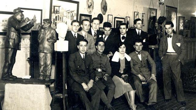 De izquierda a derecha, Fernández Rodal, Santiago Puíme, Ignacio Senra, Benjamín Quinteiro, Camilo Nogueira, Mareque, Manuel Longa, Julia Álvarez y Xesús Conde.
