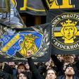 Los aficionados del AIK, uno de los clubes que se opuso al VAR en Suecia