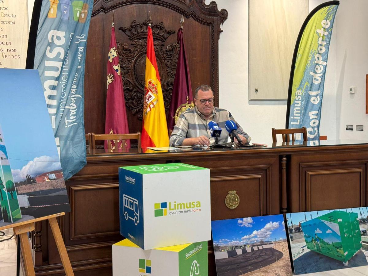 Juan Miguel Bayonas, edil de Limusa, durante su comparecencia.