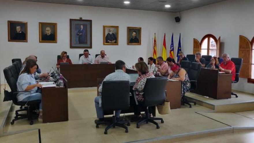 Afectadas del Don Pepe exigen a Sant Josep que cumpla y abone el alquiler