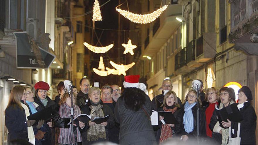 L&#039;encesa de llums dóna el tret de sortida al Nadal comercial de Girona