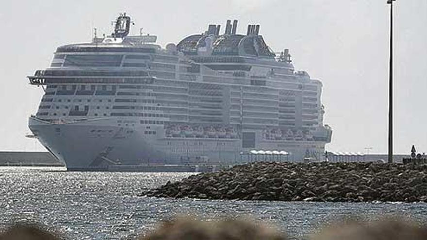 El MSC Grandiosa atracó en Palma el pasado miércoles procedente de Italia.