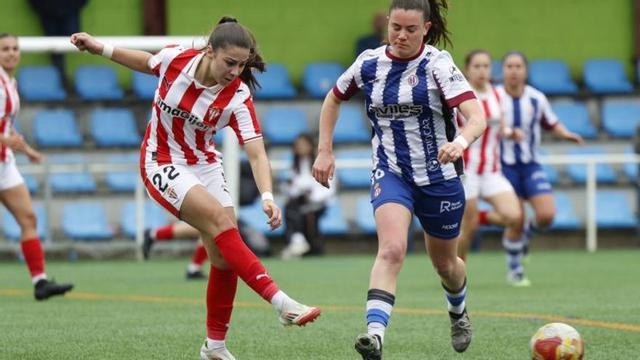 Arratia, en el encuentro ante el Avilés Industrial.