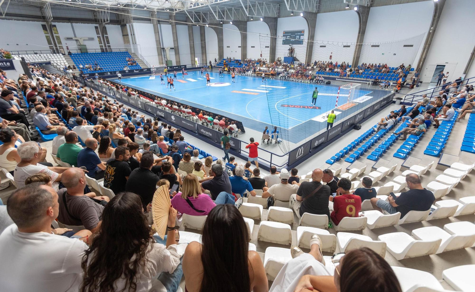 Tropiezo del Eon Horneo frente al Torrelavega