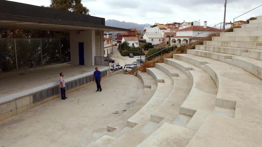 La modificación presupuestaria permitirá invertir en el vallado del auditorio en Monte Dorado.