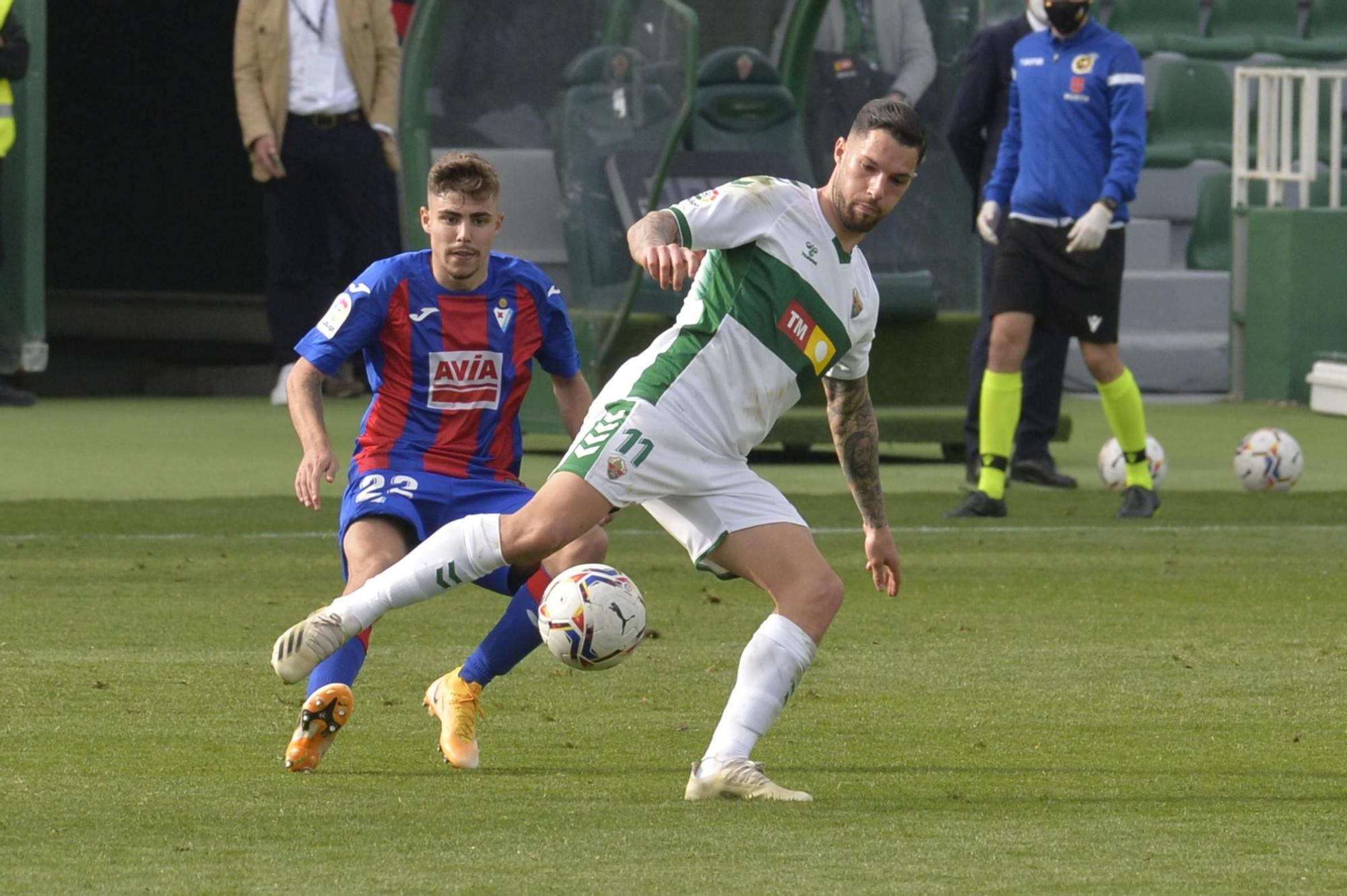 El Elche vence al Eibar 1-0 y se reencuentra con la victoria después de 17 partidos