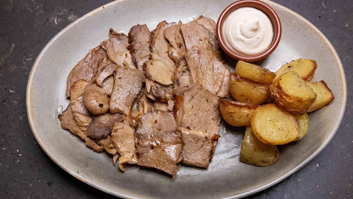 El cordero a l'ast de Rooster & Bubbles.