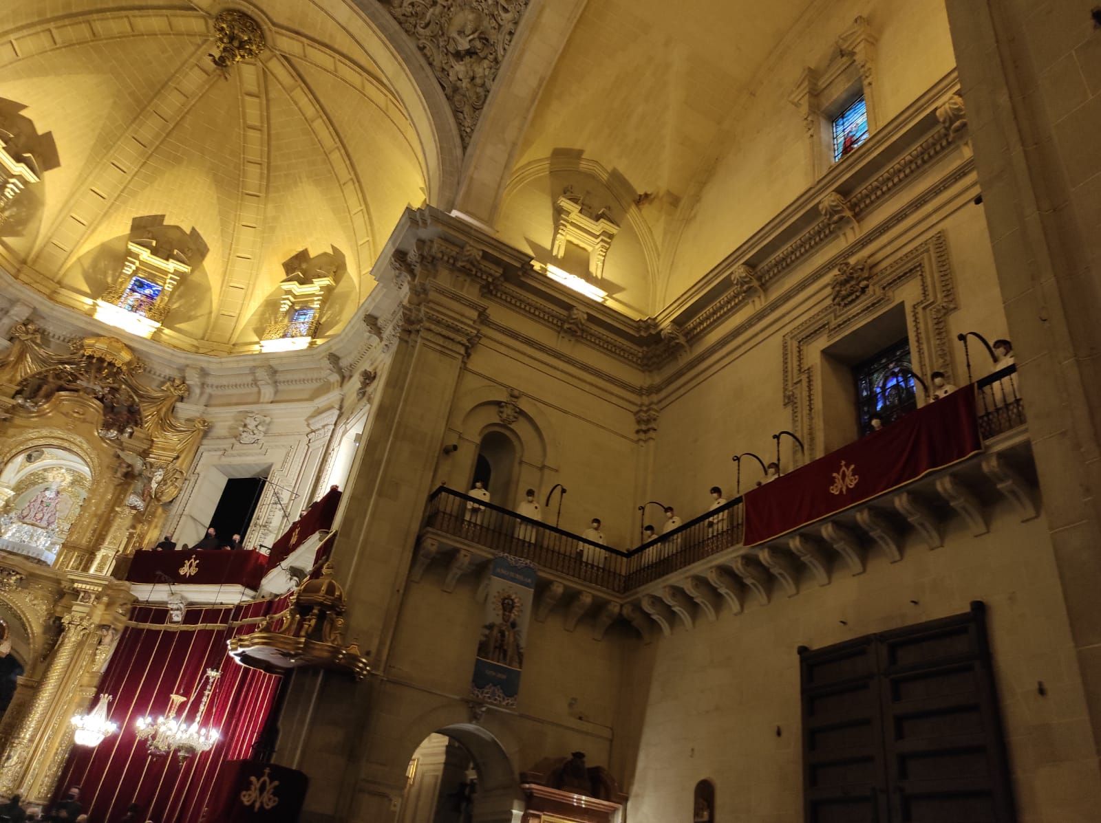 Viernes Santo con las voces de la Capella, Coro Juvenil y Escolanía del Misteri d'Elx