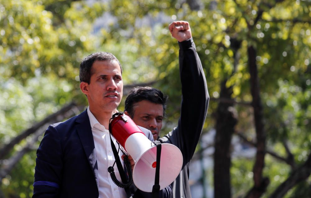 Tensió a Veneçuela per l'aixecament civil promogut per Guaidó