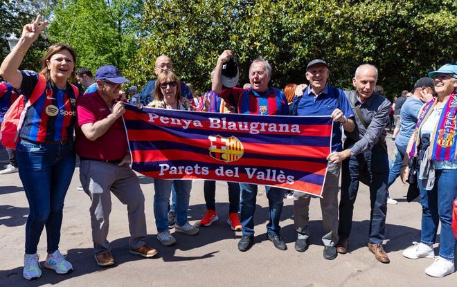 ¡Locura en Bilbao! Miles de aficionados y ambientazo en la fan zone del Barça