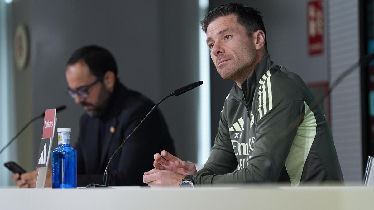 REAL MADRID | Xabi: «¿Araujo? Los futbolistas no son máquinas, son personas»