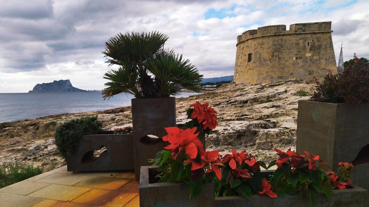 El Castell de Moraira mira al Mediterrani