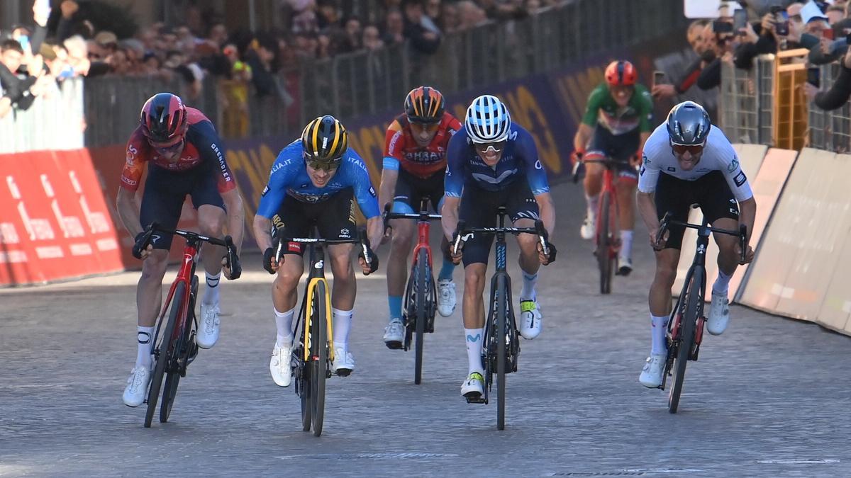 Esprint final de la etapa de este sábado en la Tirreno-Adriático