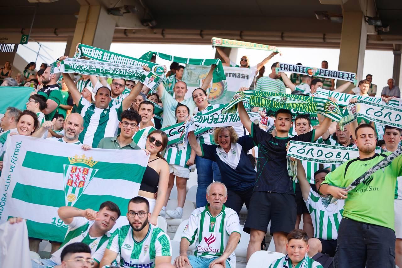 Córdoba CF-Barcelona Atlétic | La afición cordobesista, en imágenes