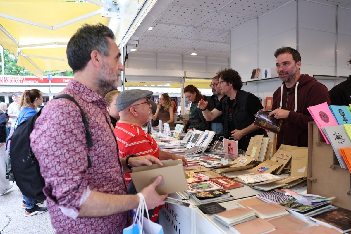 Por primera vez, un grupo de editoriales valientes y audaces que desafían las convenciones han tenido su propio espacio dentro de la Feria del Libro de Madrid: Editoriales Indómitas.