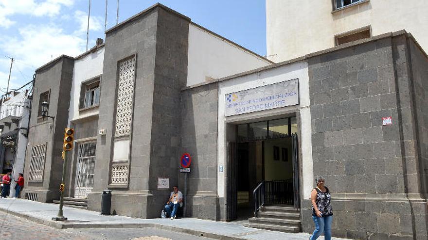 Exterior del Centro Ambulatorio de Especialidades, en el barrio de San Juan.