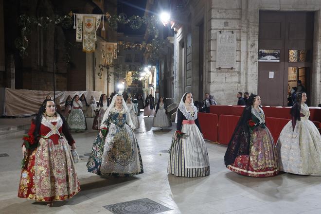 Todas las fotos de la ofrenda del 17 de marzo por la calle San Vicente hasta las 21:30 horas