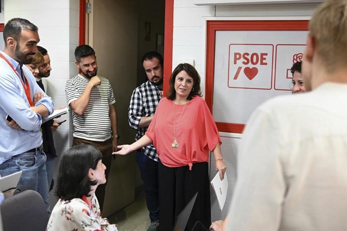 La dimissió de Lastra sumeix el PSOE de nou en el desconcert