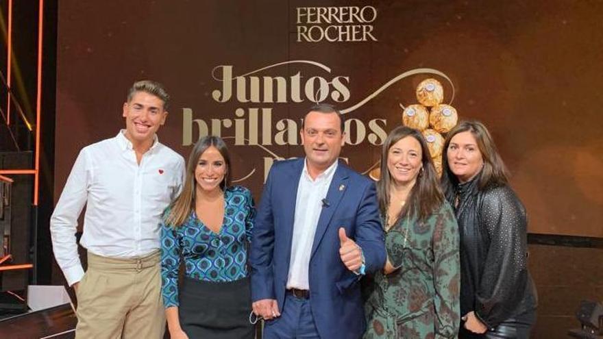 El alcalde pide el voto para Peñíscola en el concurso de Ferrero Rocher