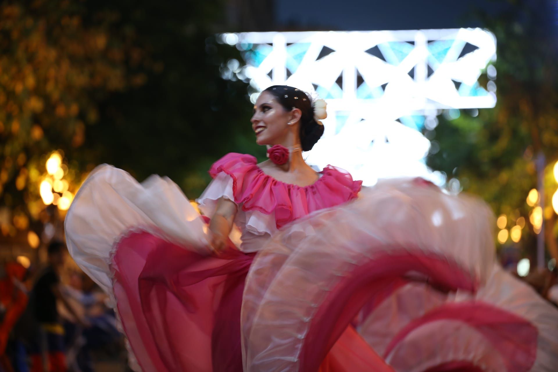 Desfile Folclórico Internacional de las Hogueras de Alicante 2022