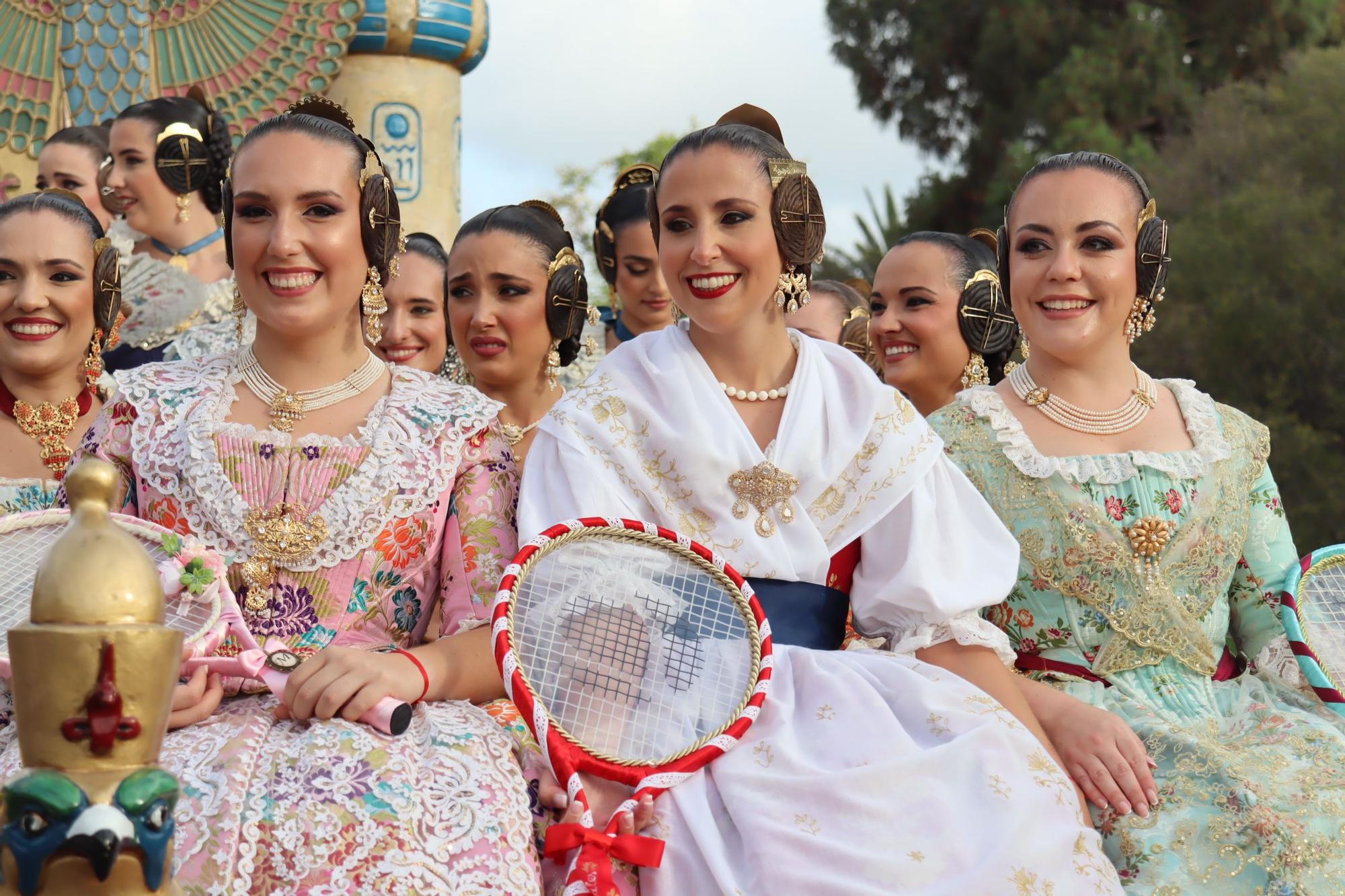 La Batalla de Flores de las candidatas a Falleras Mayores de València