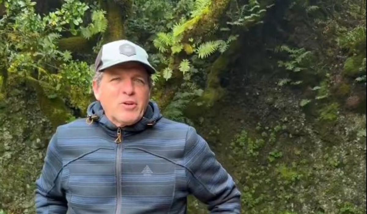 Mario Picazo junto al Garoé