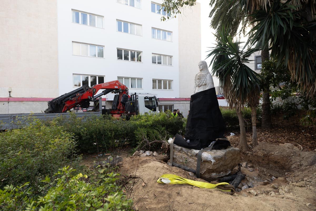 Galería: Todas las imagenes del traslado de la pagesa de Ibzia a su nueva ubicación