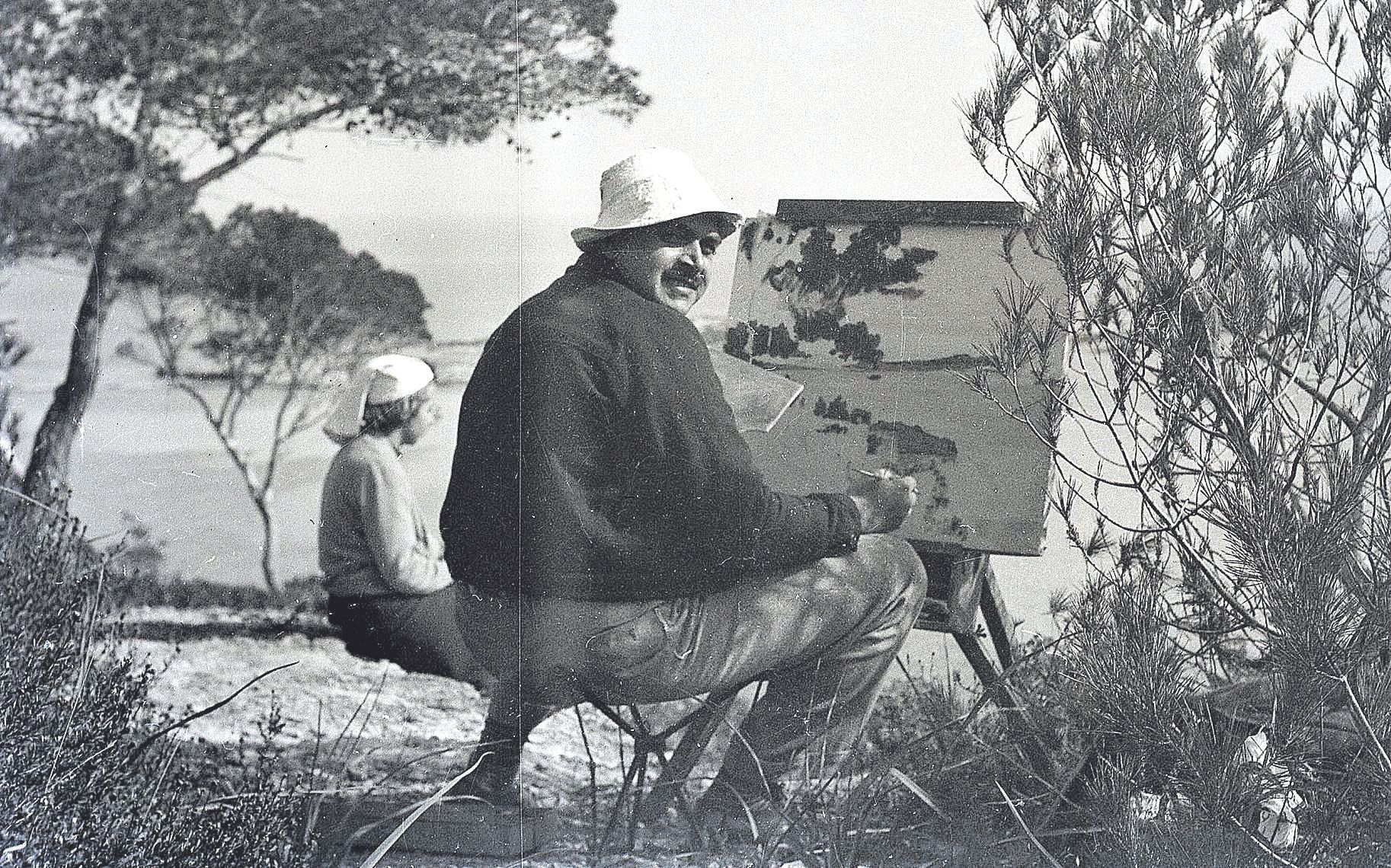 Gaspar Riera y su esposa, Marcela, en una jornada de pintura junto al mar.