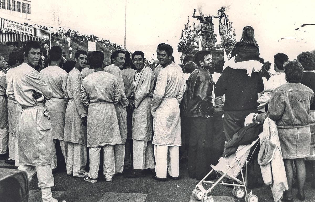 Soldados ingresados en el hospital militar durante la porcesión de la Hermandad de la Merced.