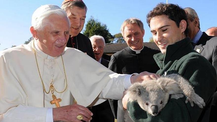 El Papa recibe una visita del Zoo