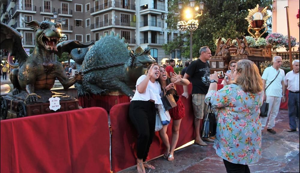 Traslado de las Rocas a la Plaza de la Virgen