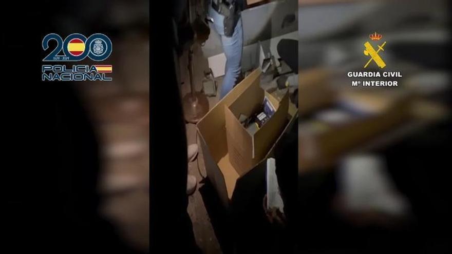 На Канарських островах ліквідували банду, що викрадала та «клонувала» елітні авто