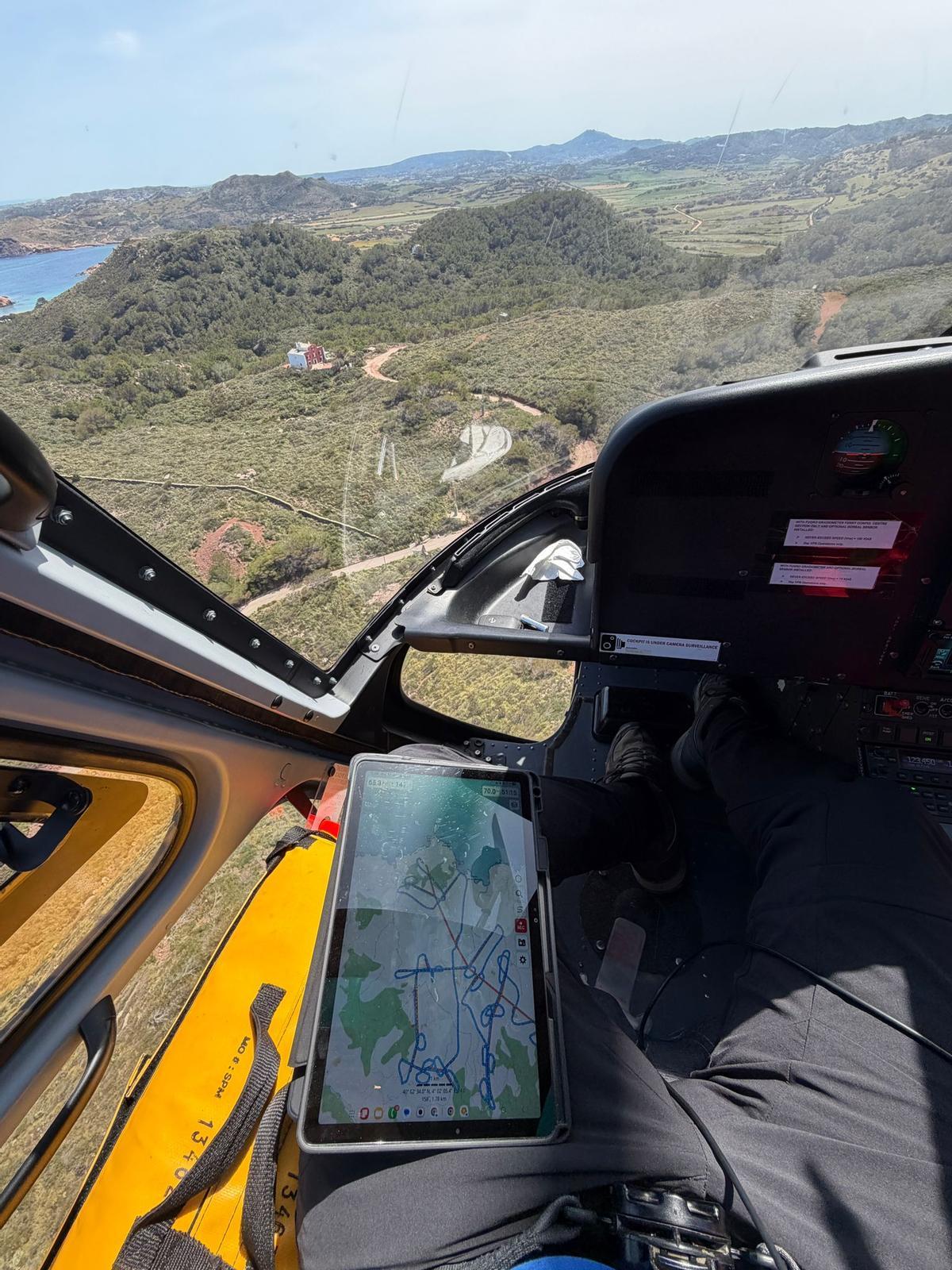 Vuelo de revisión de líneas eléctricas