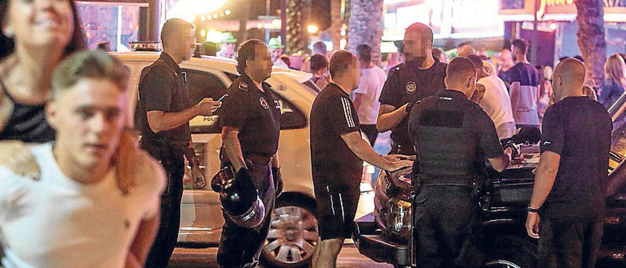 Intervención de la Policía Local estos días en la zona.