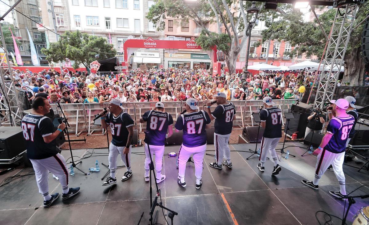 Bailes en el primer Carnaval de Día.